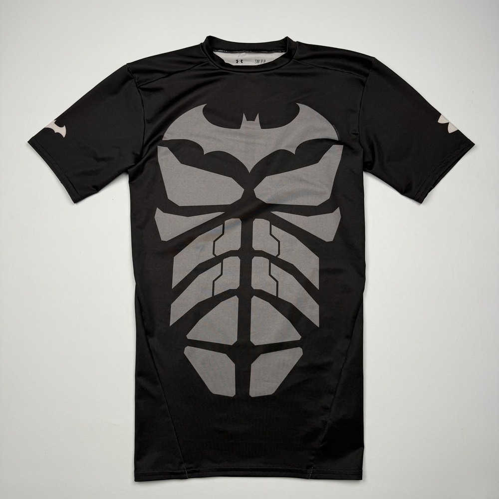 Under Armour Shirt Mens Small Black Short Sleeve HeatGear Batman Top Compression